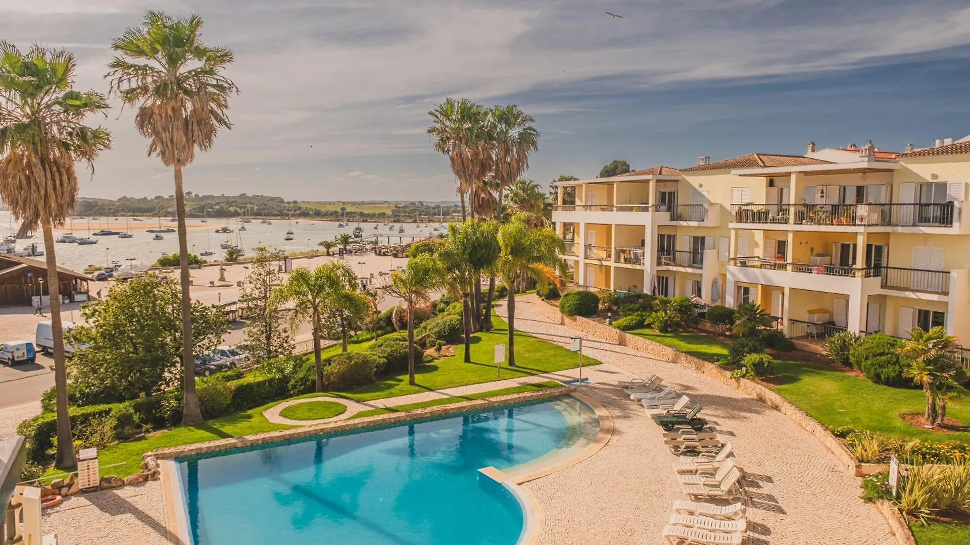 Riverside Alvor Ria 0*,